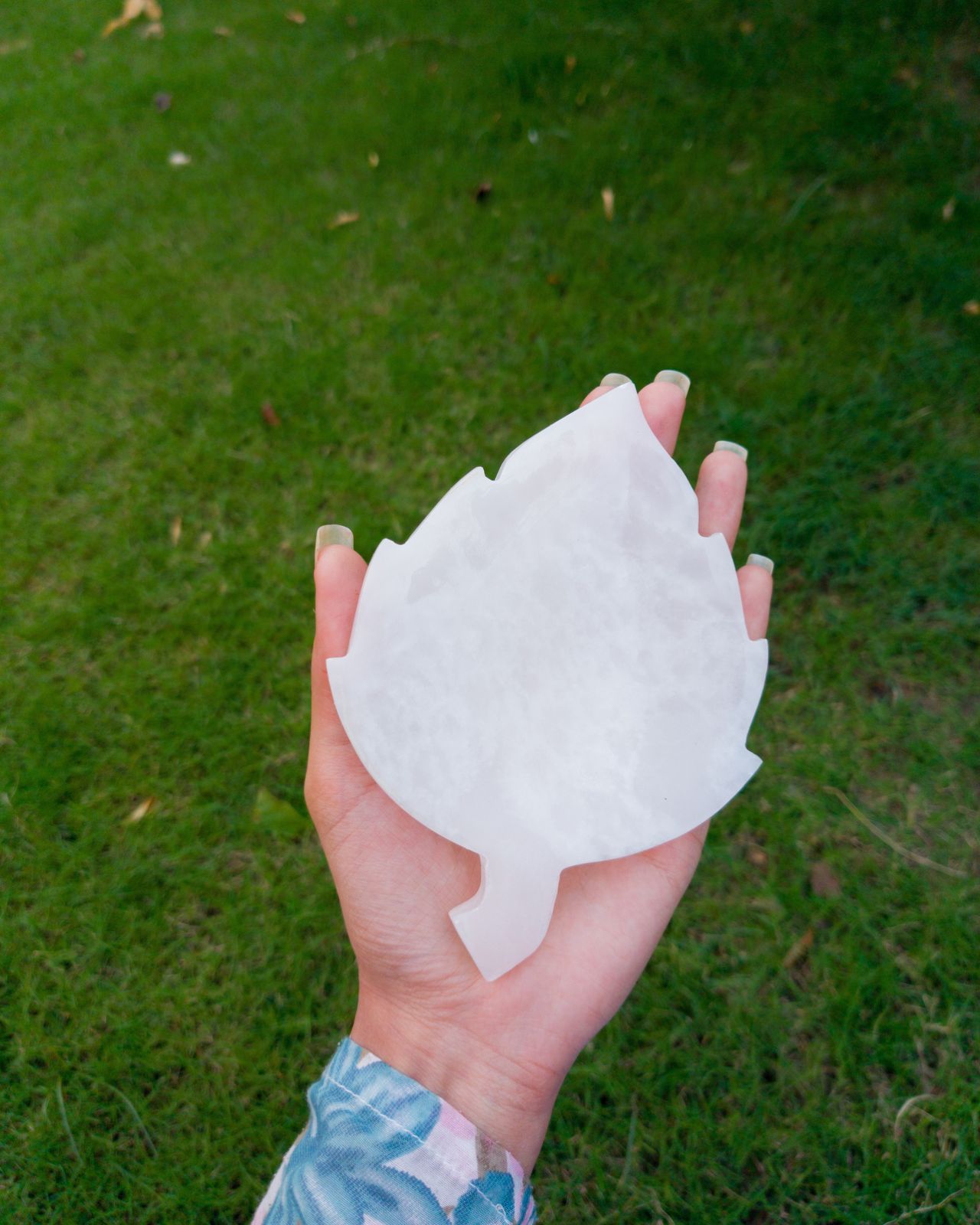 Mangano Calcite Leaf Trinket Dish